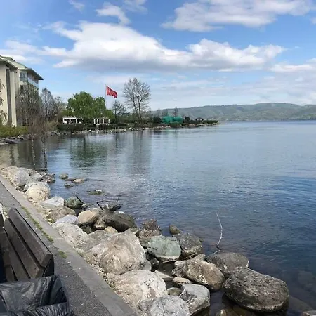 Beyaz Sapanca